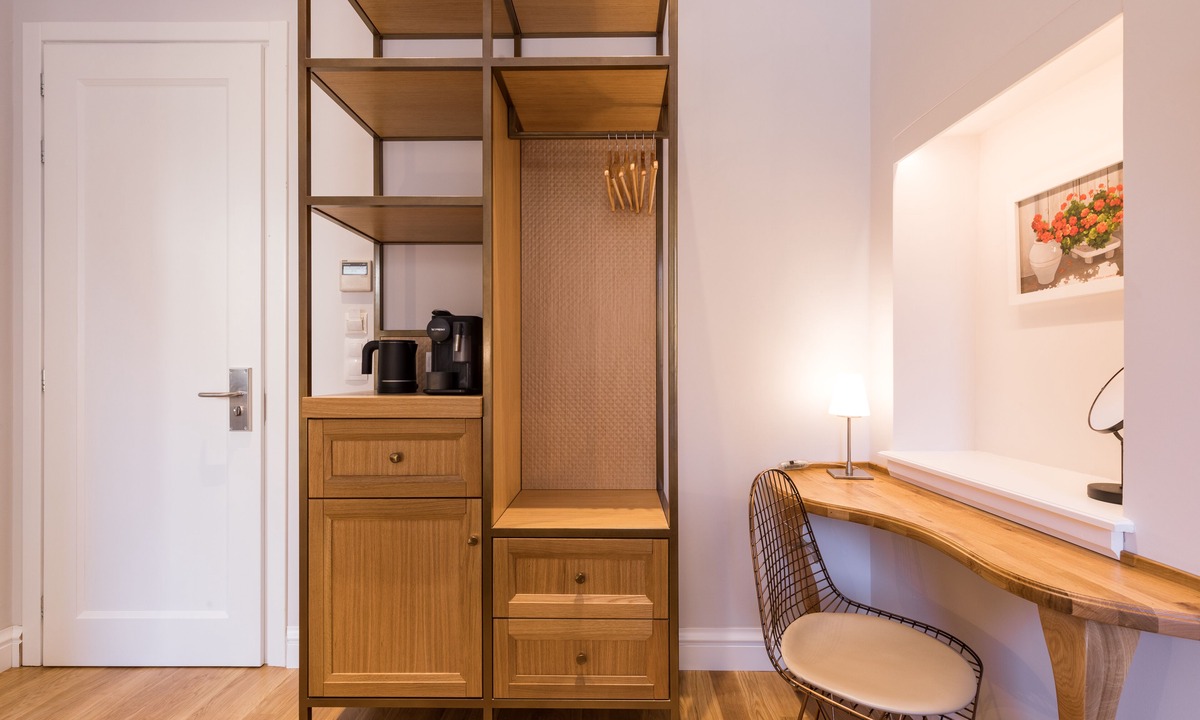 Corfu Town Hotel | Acanthus blue