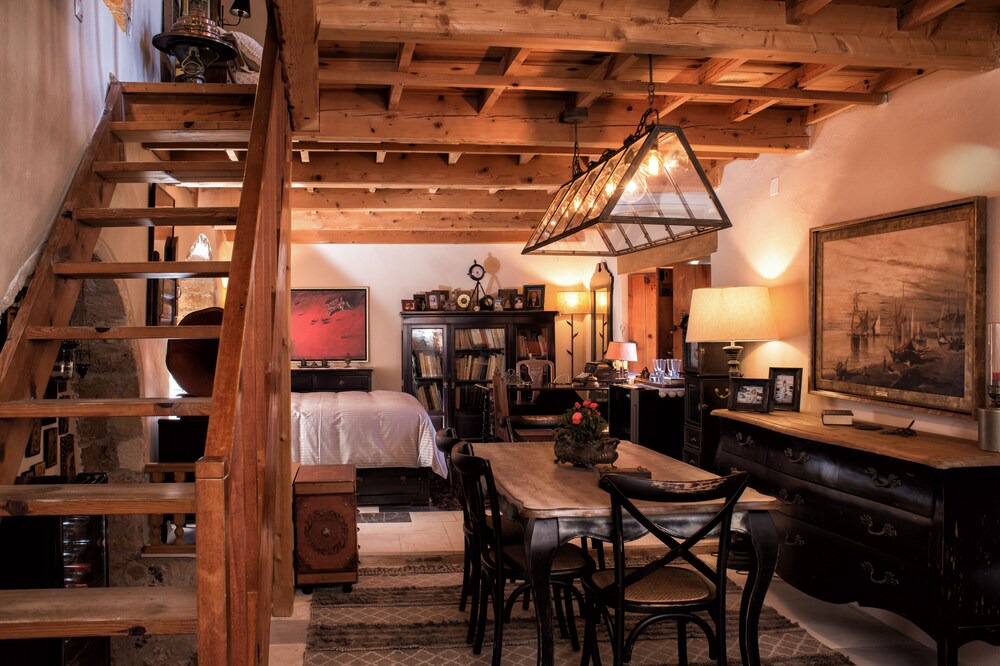Monemvasia Villa | Casa Felicia by VillaRentalsgr