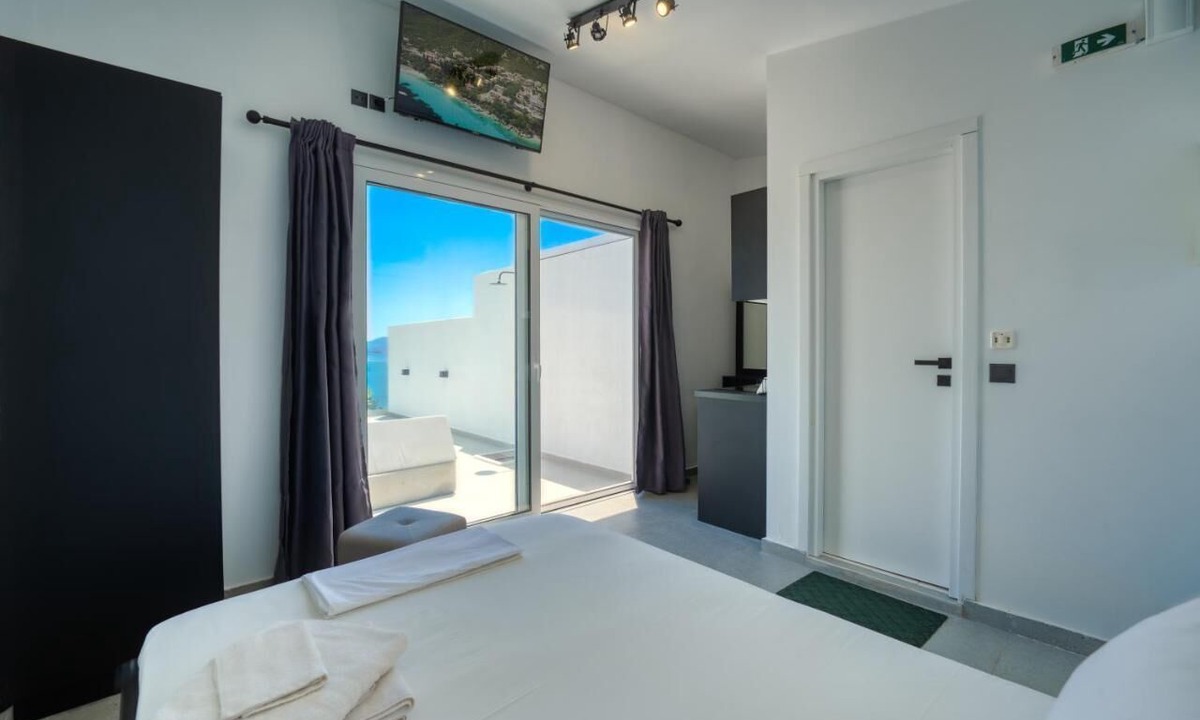 Barbati House | Akrogiali Apartments