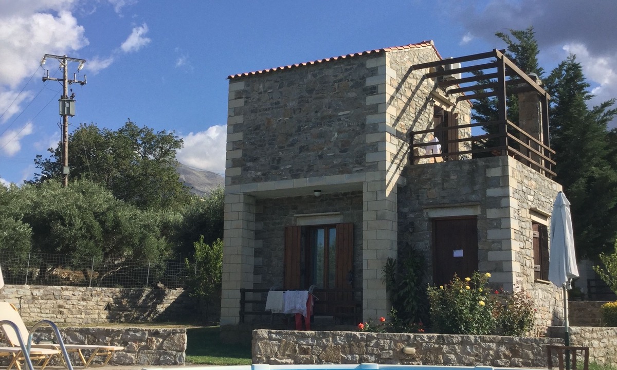 Melidoni Villa | Stratos Villas