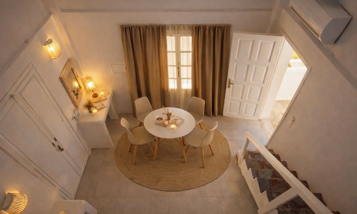 Perissa Hotel | Noème Santorini