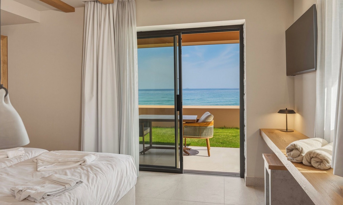 Kokkini Chani Hotel | Volta Seaside Hotel