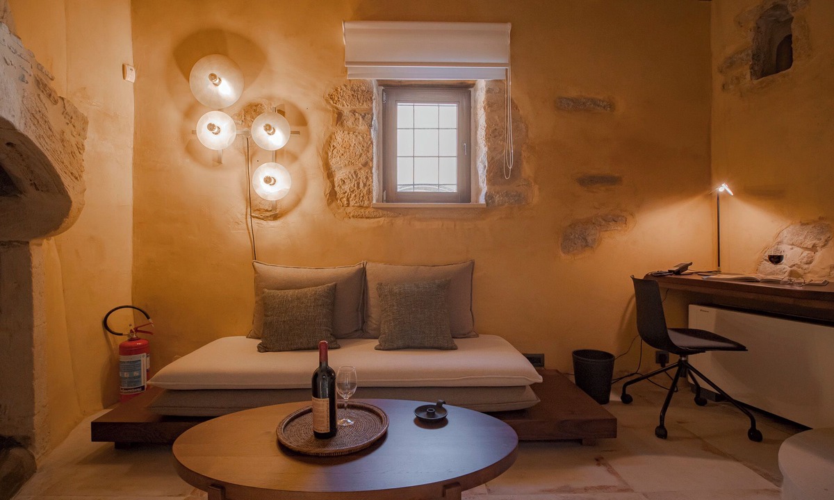 Minoa Pediada Hotel | Santa Veneranda Suites by Checkin