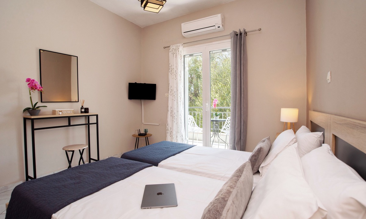 Perivolion Hotel | Fiore Azzurro