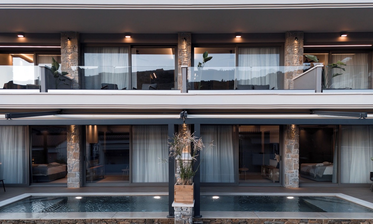 Nafplion City Centre Hotel | Ennea Muses Rooms & Suites