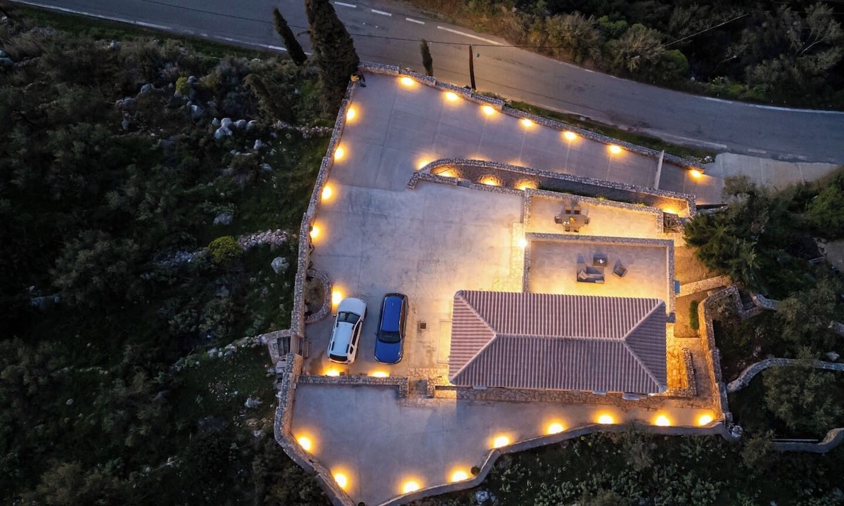 Kardamyli Villa | Infinity Blue SeaScape