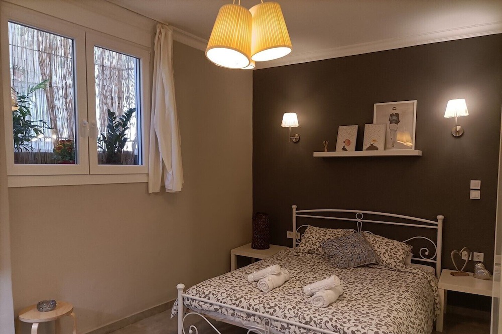 Ampelokipoi Apartment | Traveler's Nest