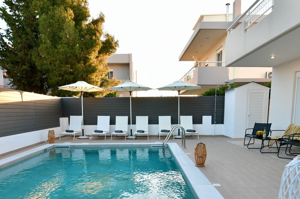 Petaloudes Villa | Angels Villa in Kremasti