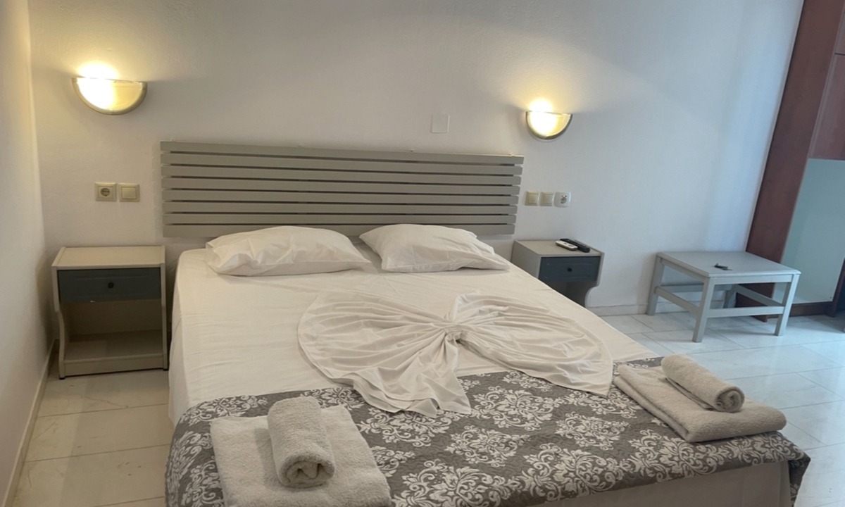 Metaxata Hotel | Hotel Kourkoumelata