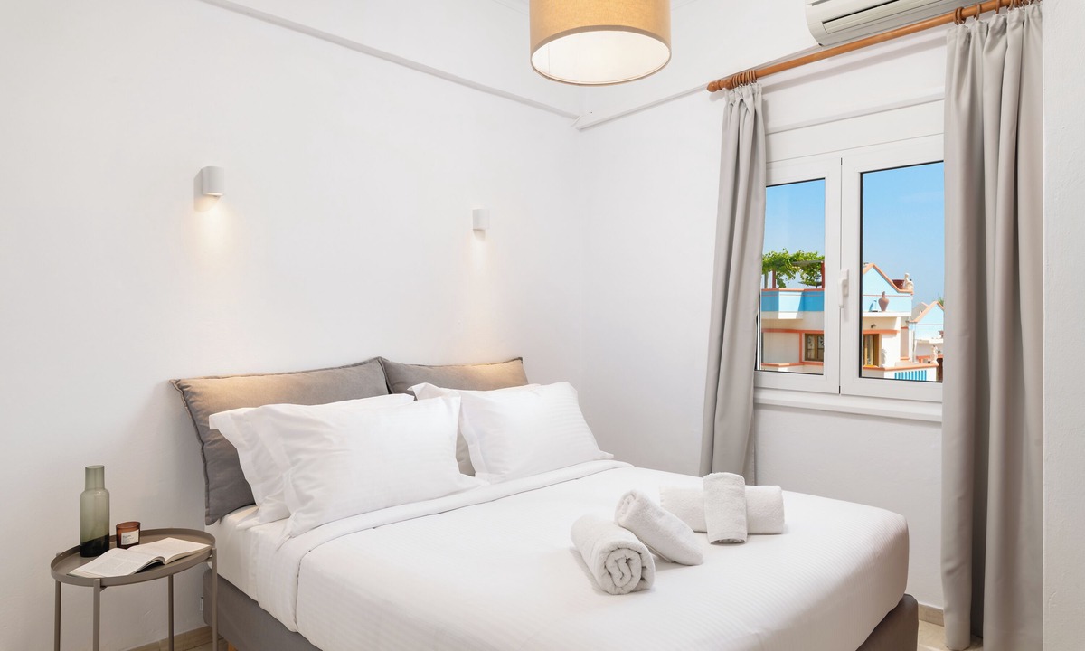 Kato Stalos House | Thelesi Apartments
