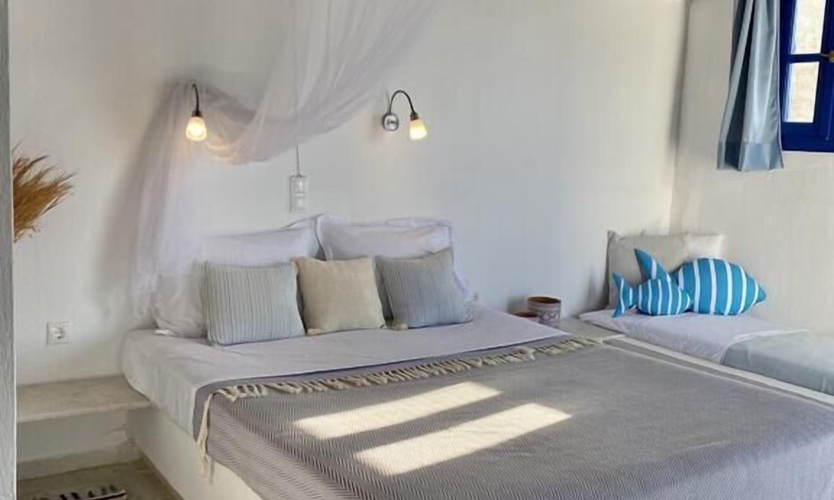 Maragas House | Azure Blue Studios