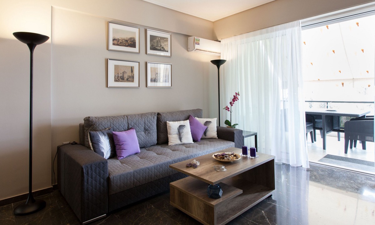 Voula Apartment | Deluxe 2 bdrm apartment in Voula