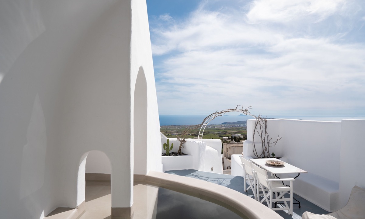 Pyrgos House | Valsamo Suites