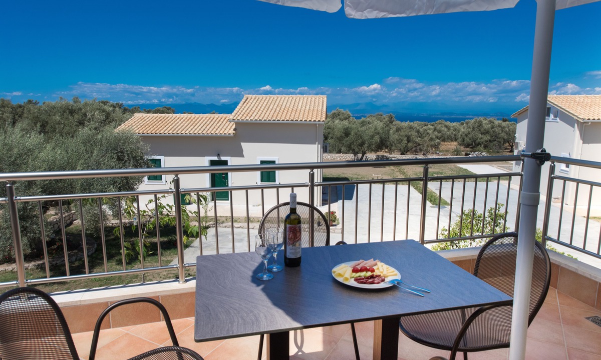 Tsoukaladhes Apartment | Lefkogea Villas