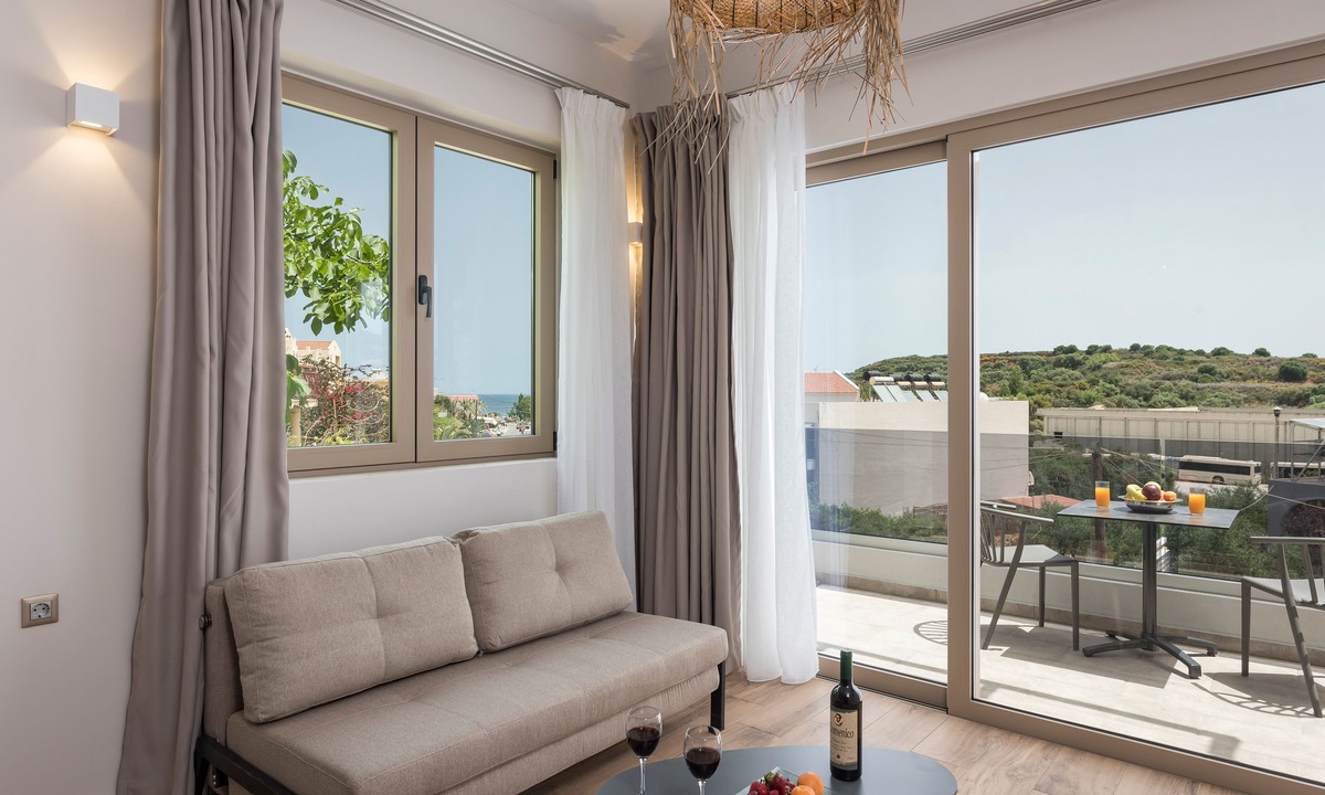Makrys Tichos Apartment | Aequor Luxury Rooms