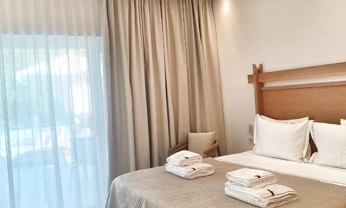Vissa House | DelMar Suites Syros