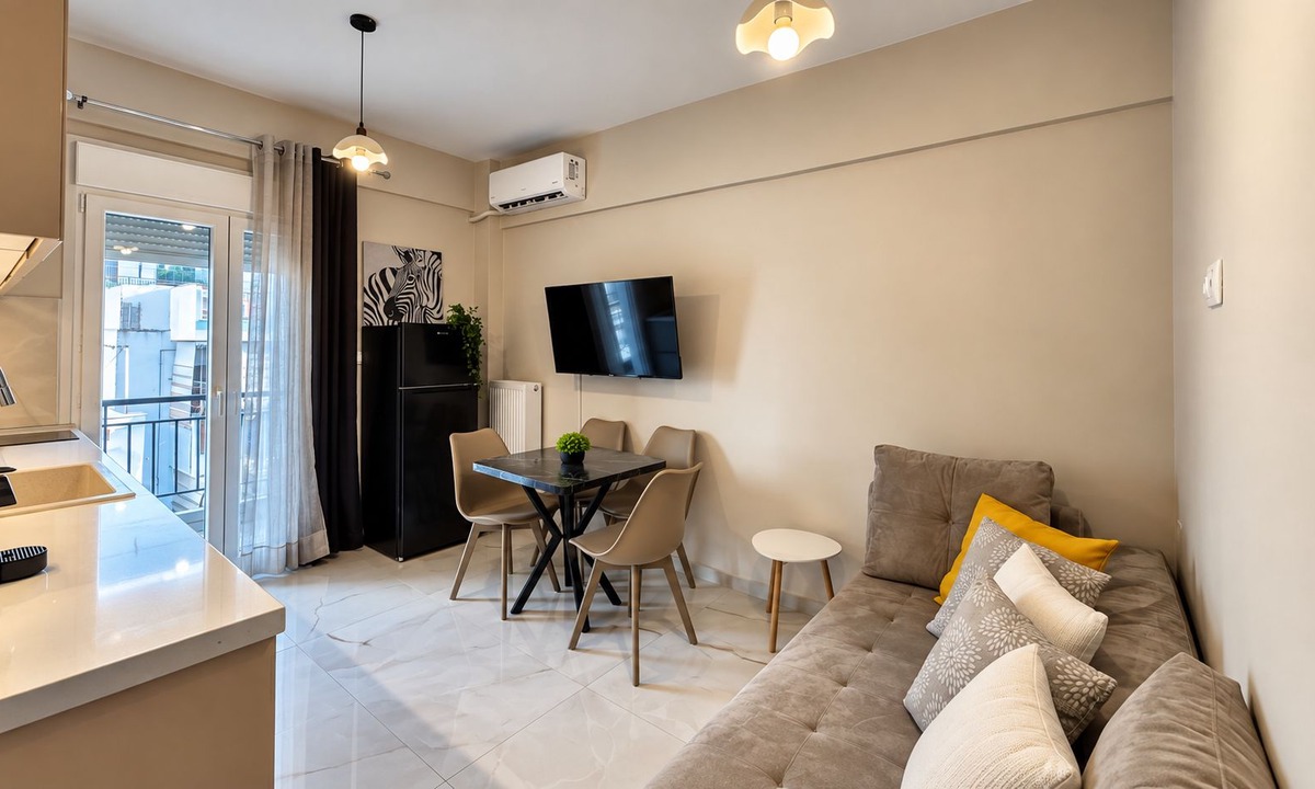 Kalamaria House | Domi's Apartment in Thessaloniki Near Metro