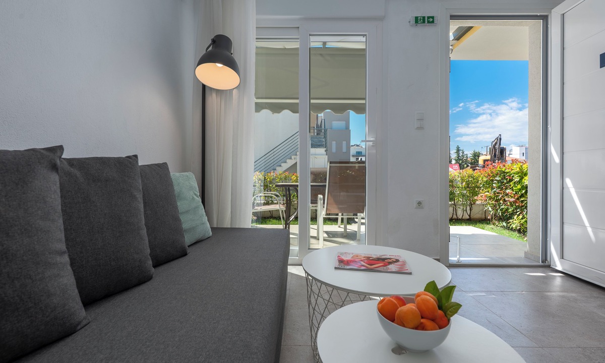 Ofrinion Apartment | SLV Danai 7 Apartments