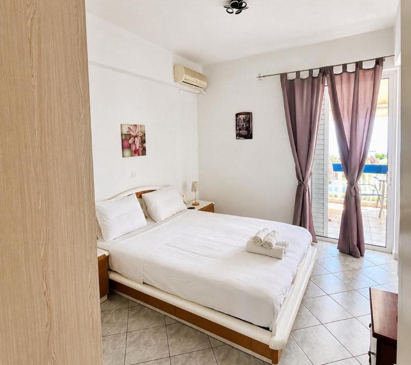 Lefkandi Apartment | Paradise House