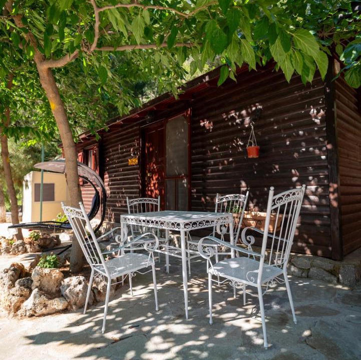 Delfoi Hotel | Bungalow - Camping Apollon