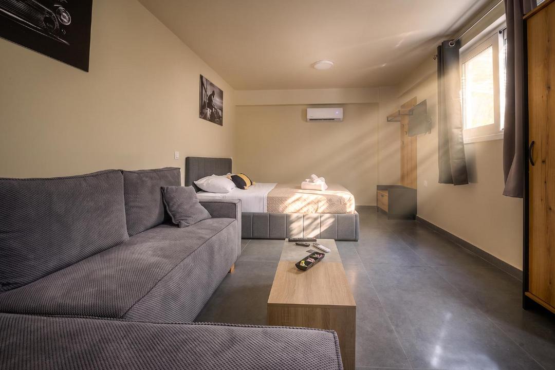 Oropos Apartment | CalmVillaCosta