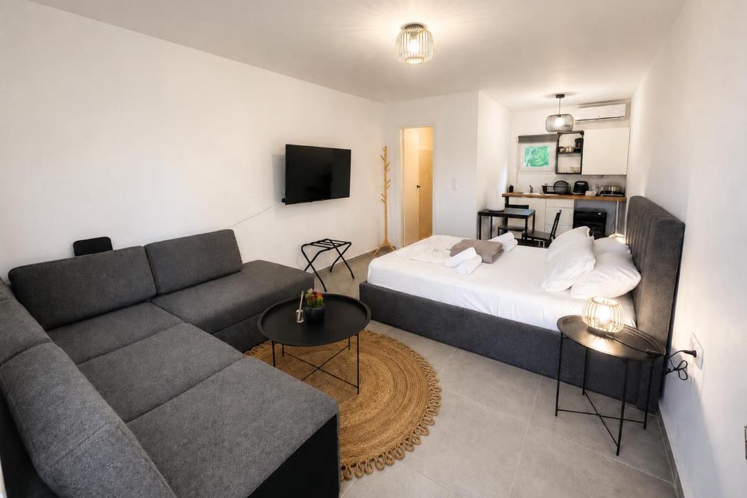Marathon Apartment | Coconut Beach Villas 2