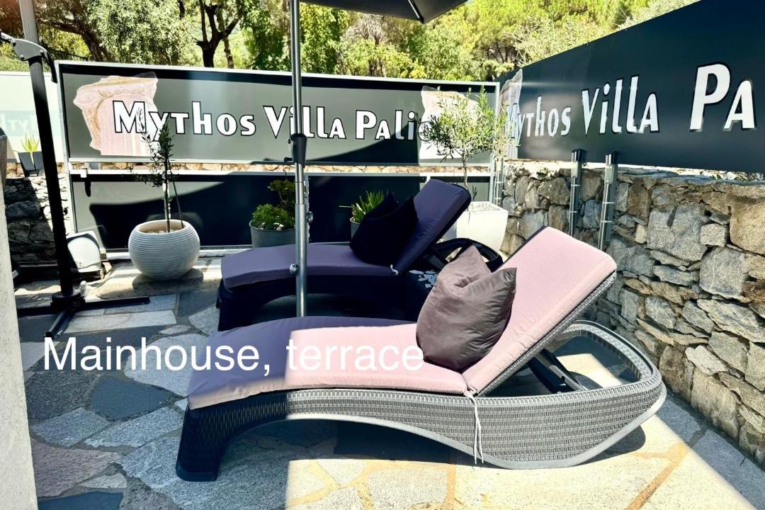 Palaio Tsifliki House | "MYTHOS VILLA Palio" pool available only for "Junior Suite"