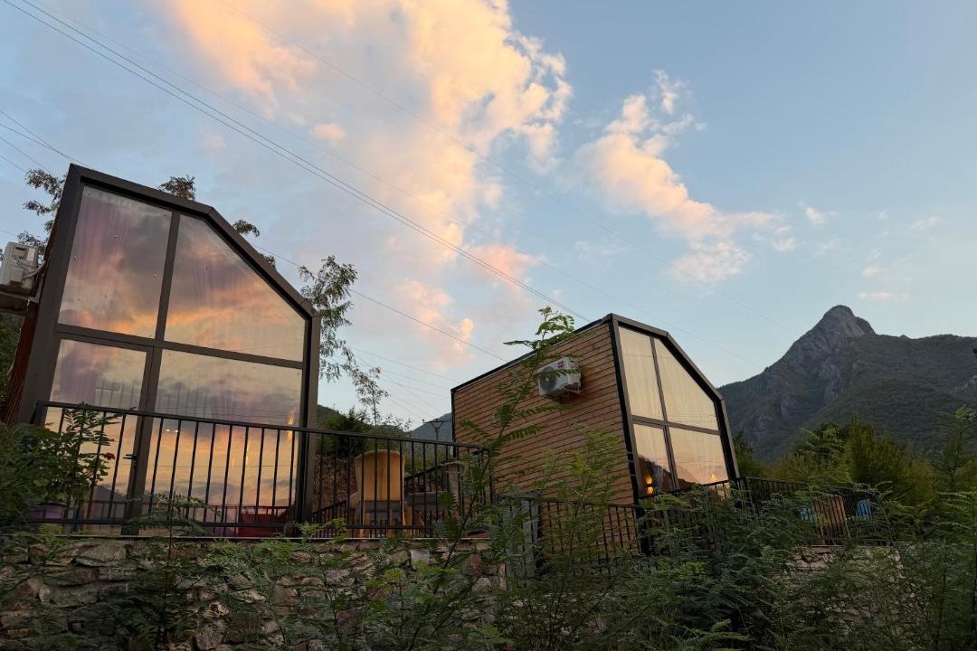 Koman House | N shpi