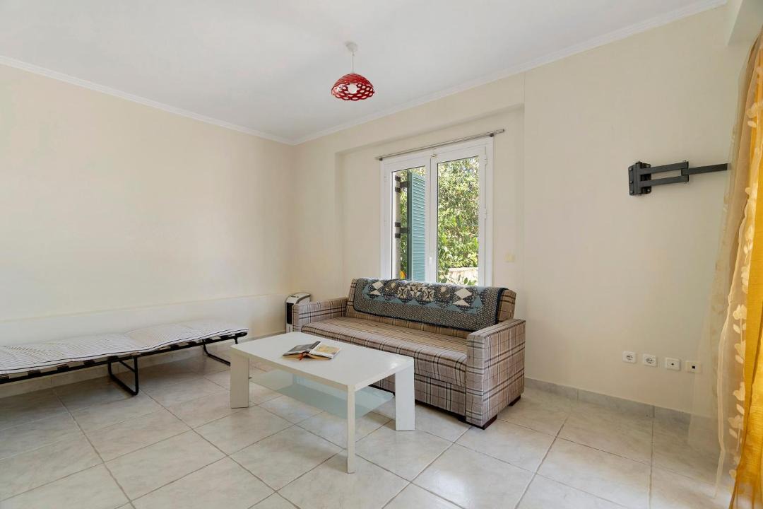 Katomerion Apartment | Sandra B