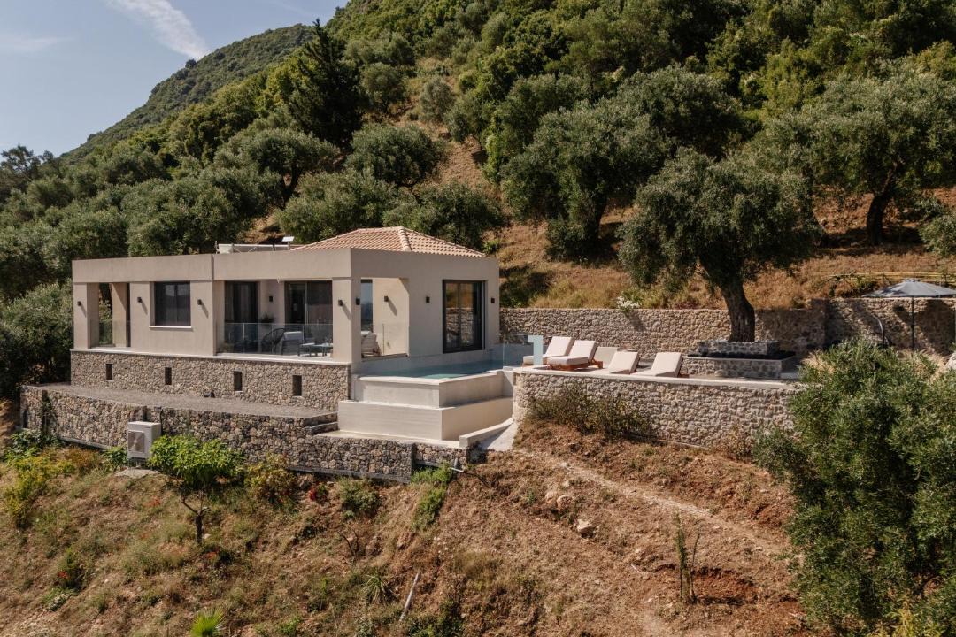 Vatos Villa | Avaton