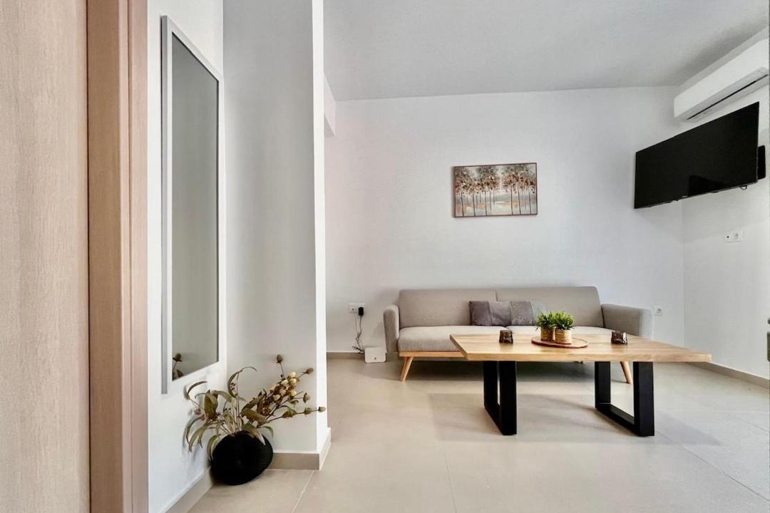 Loutraki-Agioi Theodoroi Apartment | 1BR Apt in loutraki with mountain view