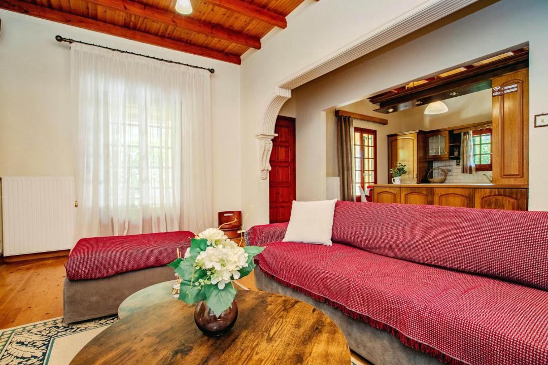 Vitalades Villa | Eleas Gi Villa