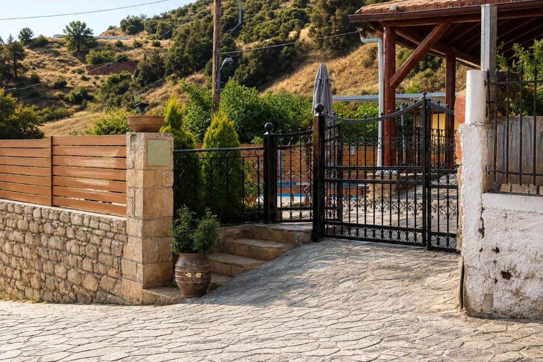 Skourvoula House | Villa Maria Christina with Private Pool in Crete