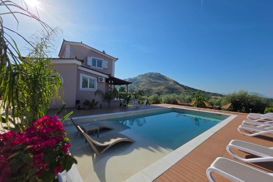 Delvine Apartment | Villa Elisabeta