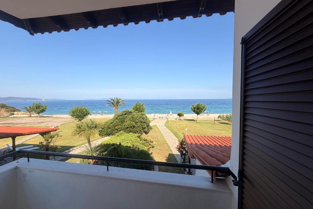Sithonia Villa | Villa Nikoleta - Beach Front luxury villa with beach access