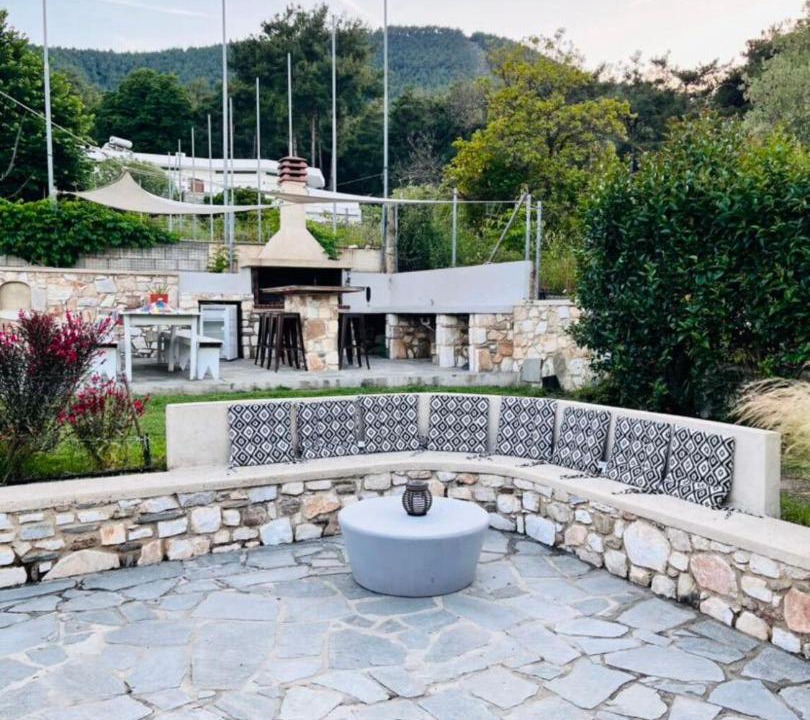 Thasos Town House | green & blue villa