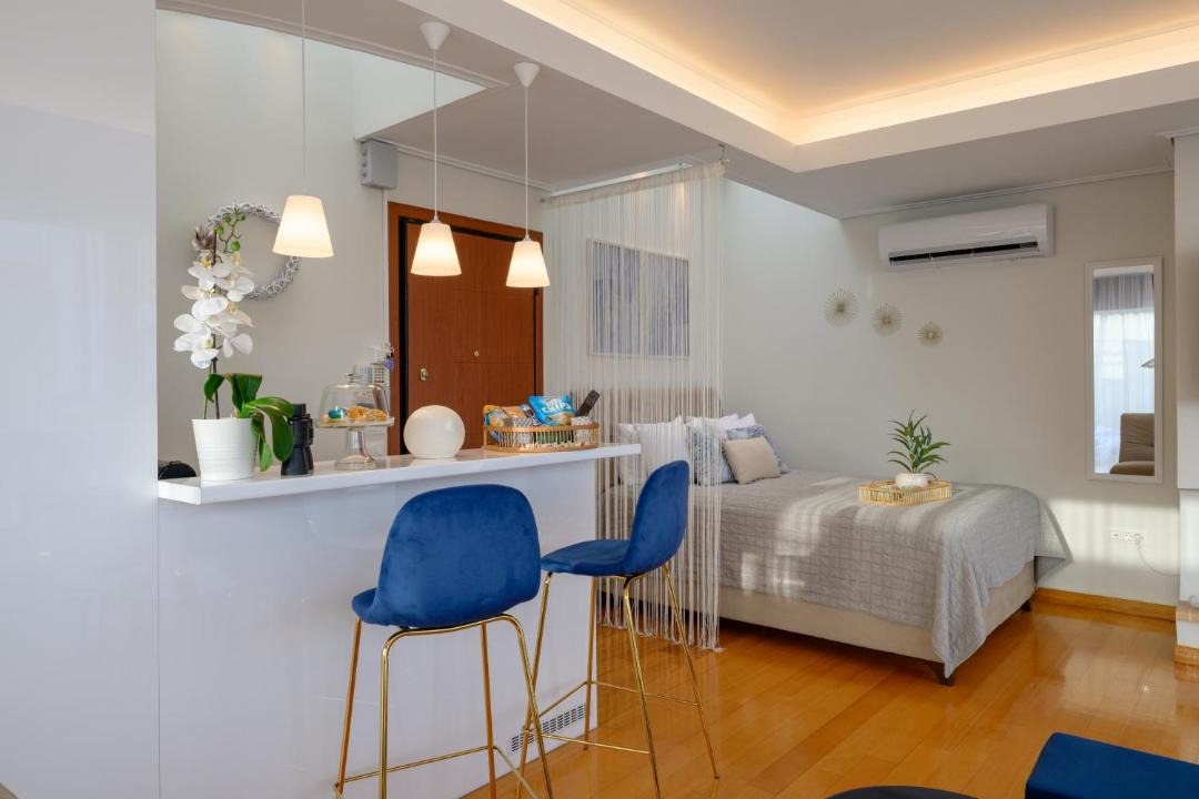 Argyroupoli Apartment | Sky Suite with View & Jacuzzi