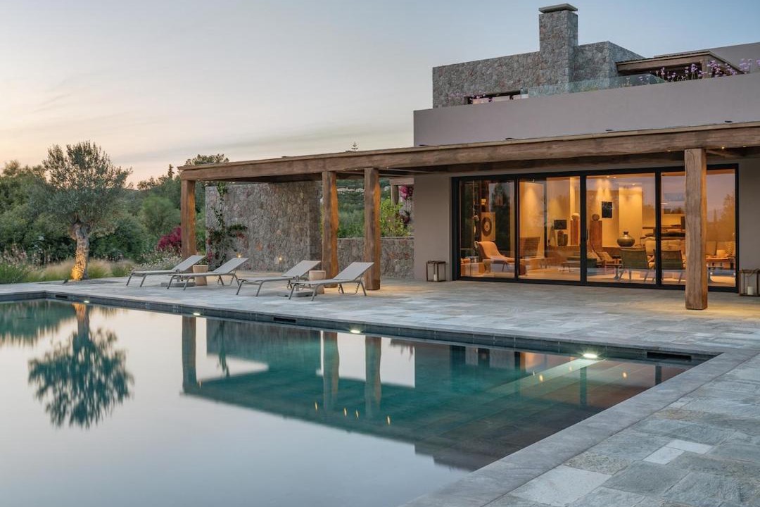 Kilada Villa | Beachfront Villa Oneiro with Sea Views