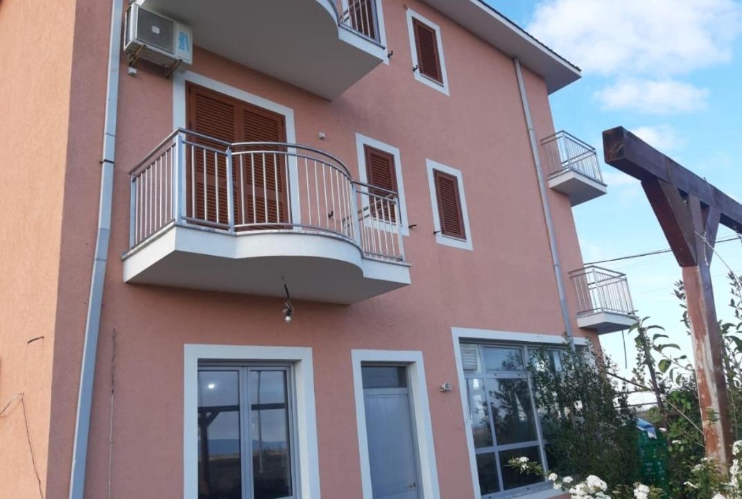 Sakës Apartment | LULAJ