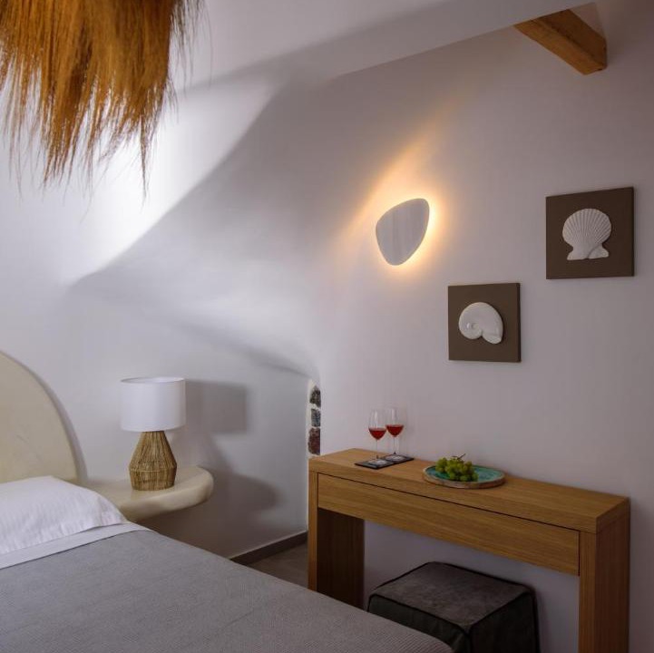 Akrotiri Bed & Breakfast | Acro Blue Luxury Villas