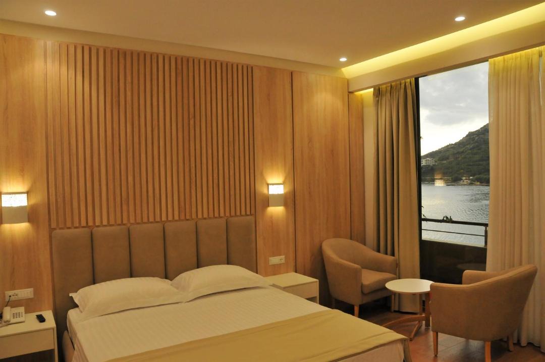 Radhime Hotel | Paradise Beach Hotel