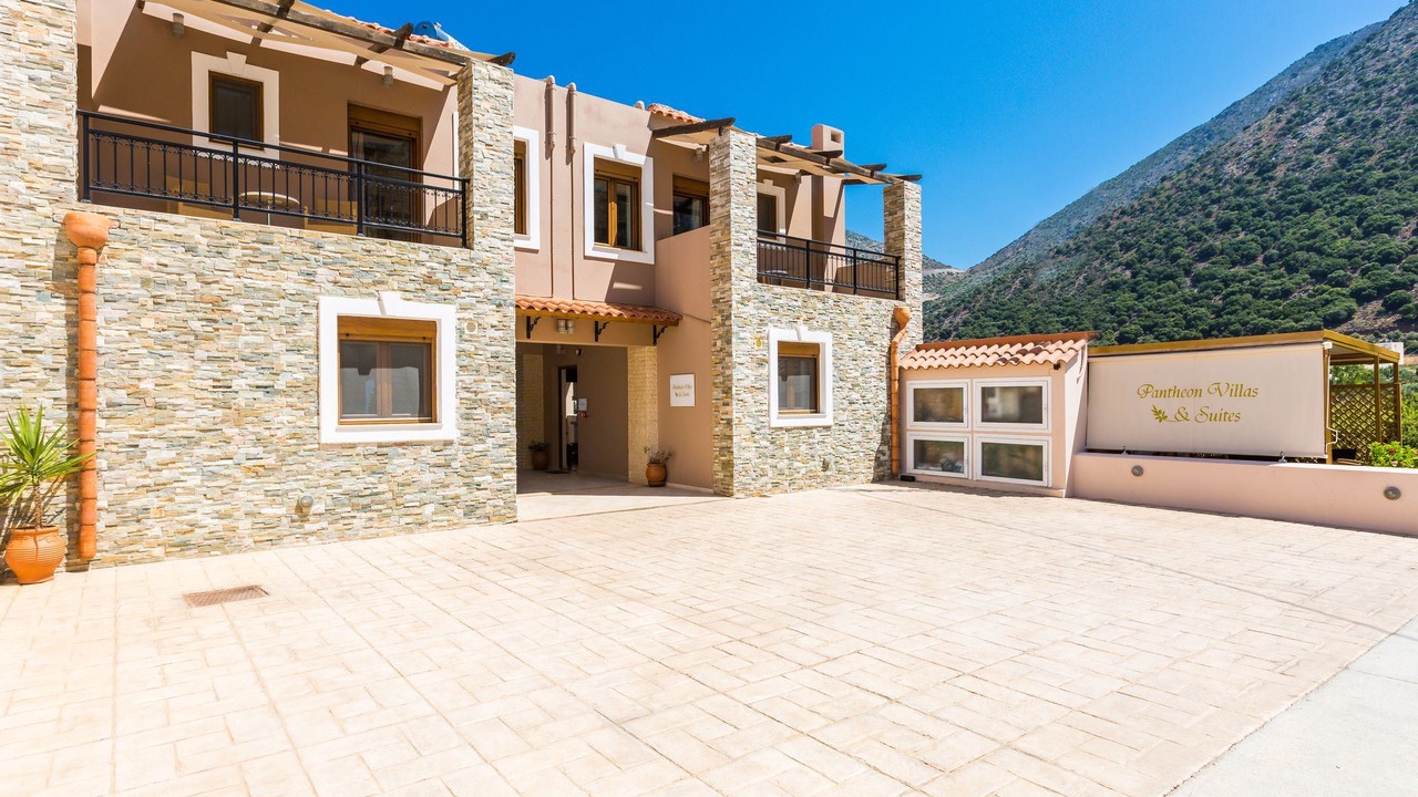 Photo of Buildings in Vlichada