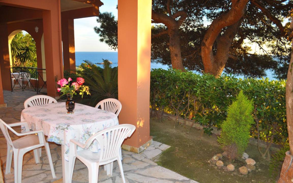 Photo of Patio Balcony in Sinarades