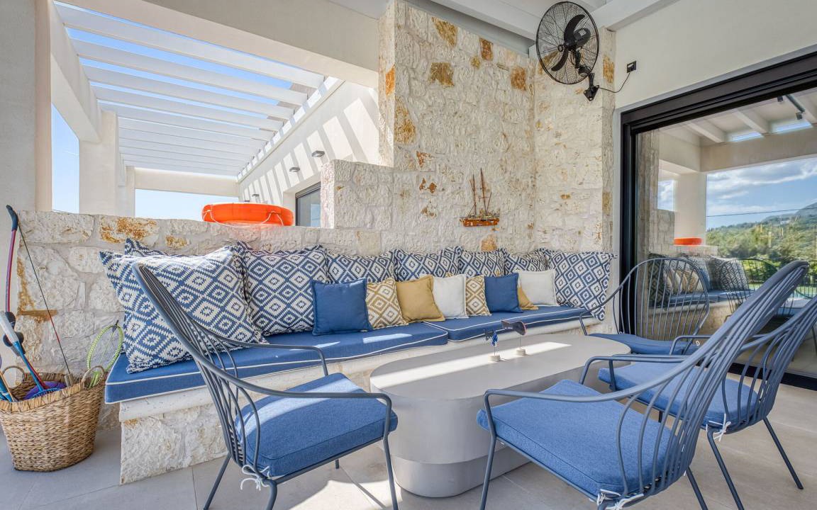 Photo of Patio Balcony in Almiros Beach