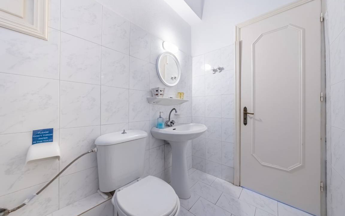 Photo of Bathroom in Astrakeri