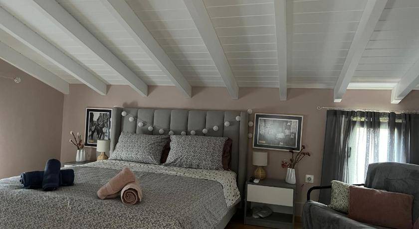Photo of Bedroom in Alepou