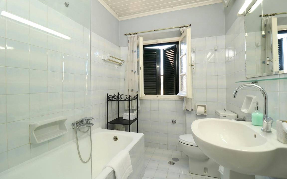 Photo of Bathroom in Old Town