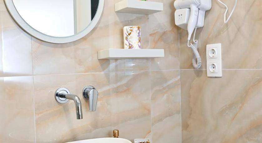 Photo of Bathroom in Liapades