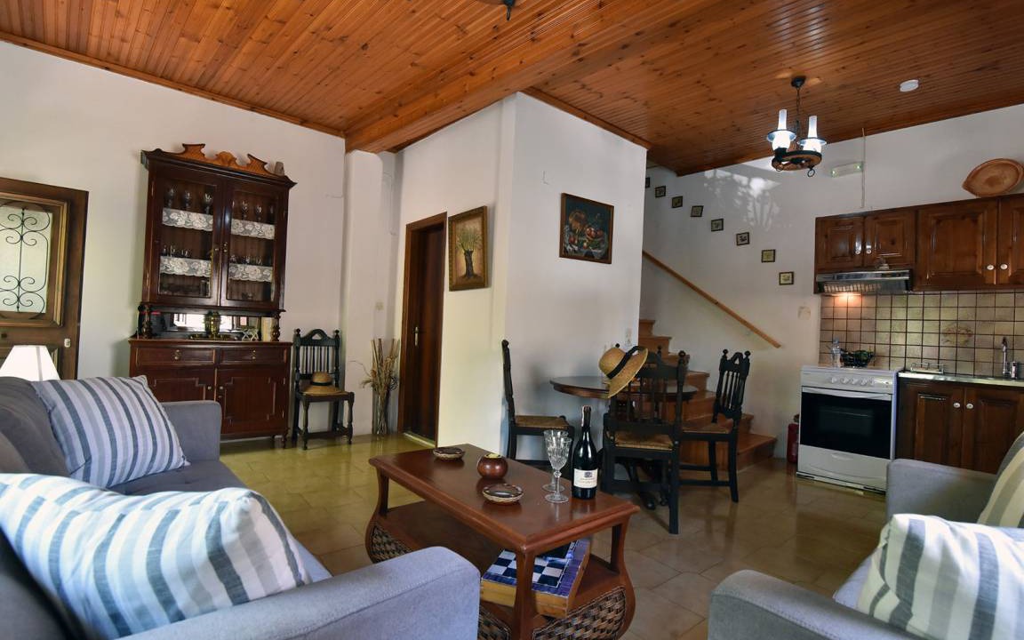 Photo of Livingroom in Antipernoi