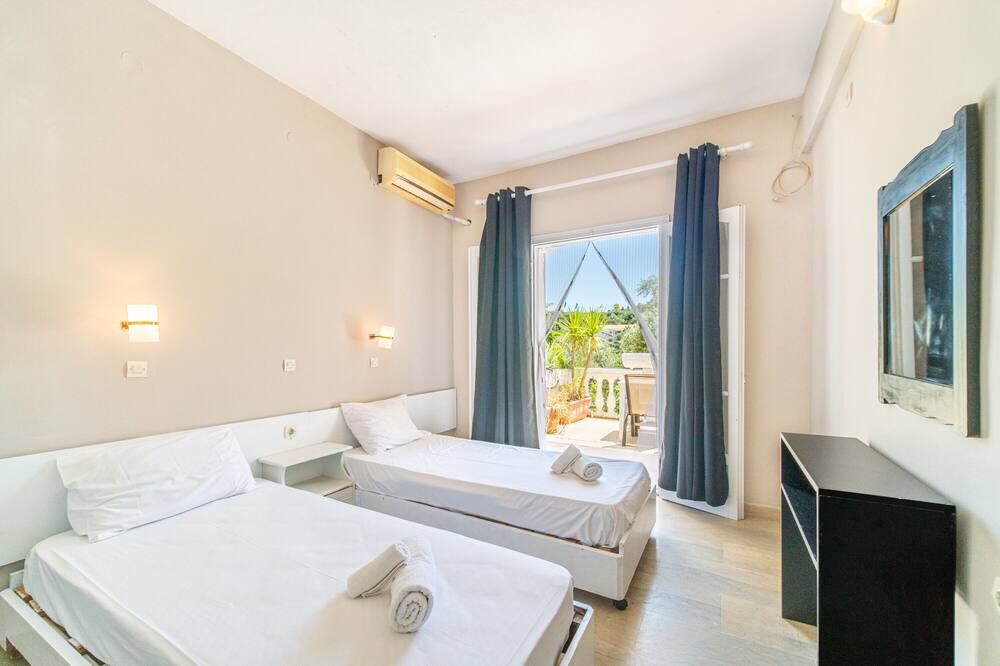 Photo of Bedroom in Gardenos